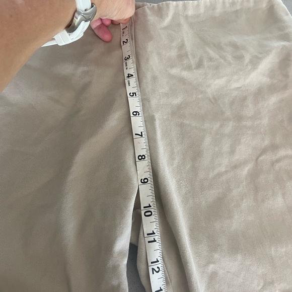 Tan capris - Picture 4 of 7